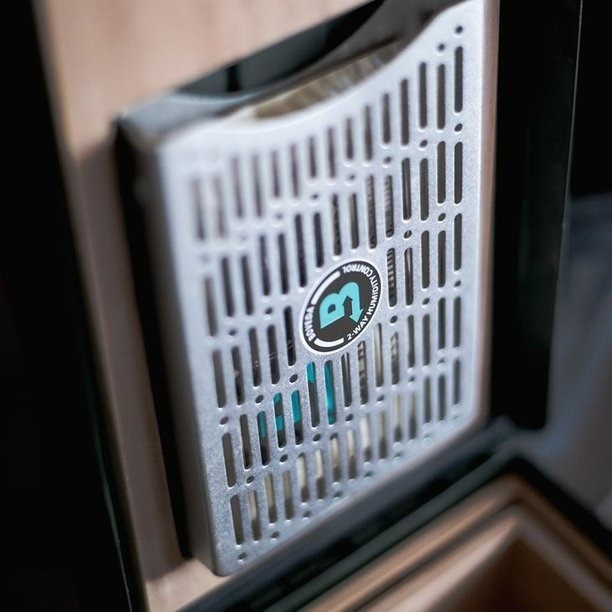 Boveda Bvmh1 Soporte De Aluminio Para Humidor Tamaño 60
