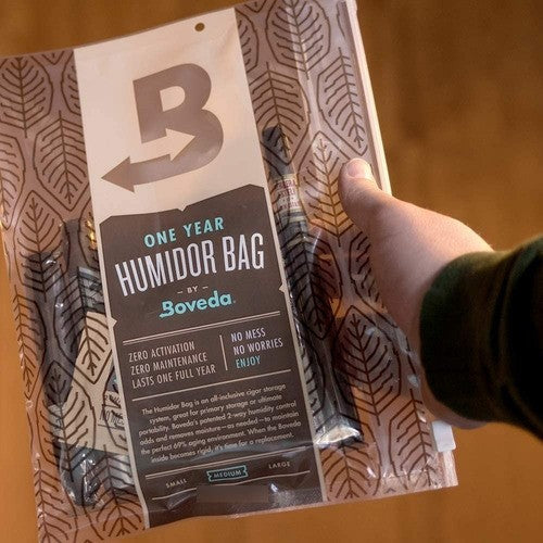 Boveda Humidor Bolsa Mediana Con Pack 69% Rh 15 Cigarros
