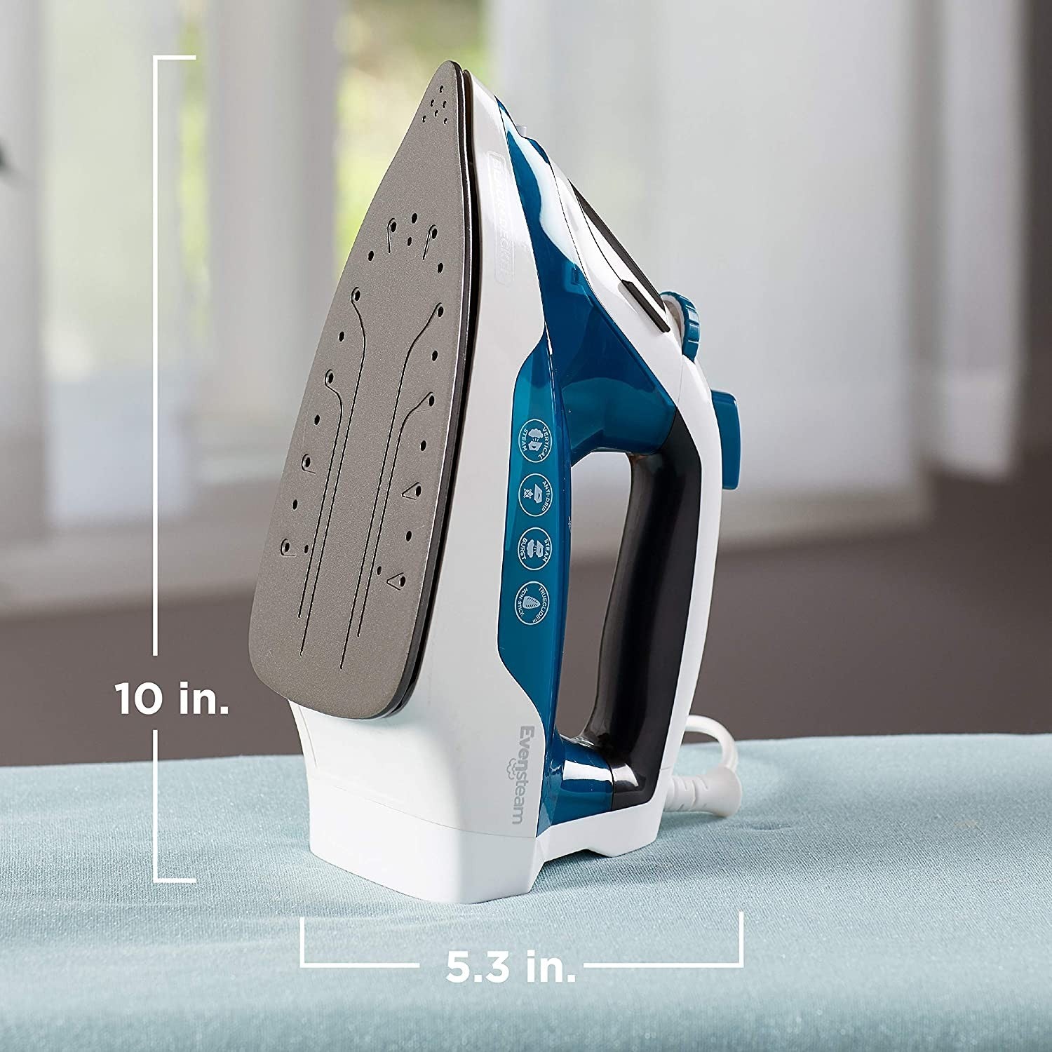 BLACK + DECKER IR06V Plancha de Vapor Compacto con Suela Antiadherente EvenSteam TrueGlide